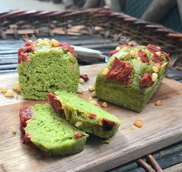 Mini-cakes à la roquette et tomates Magimix.